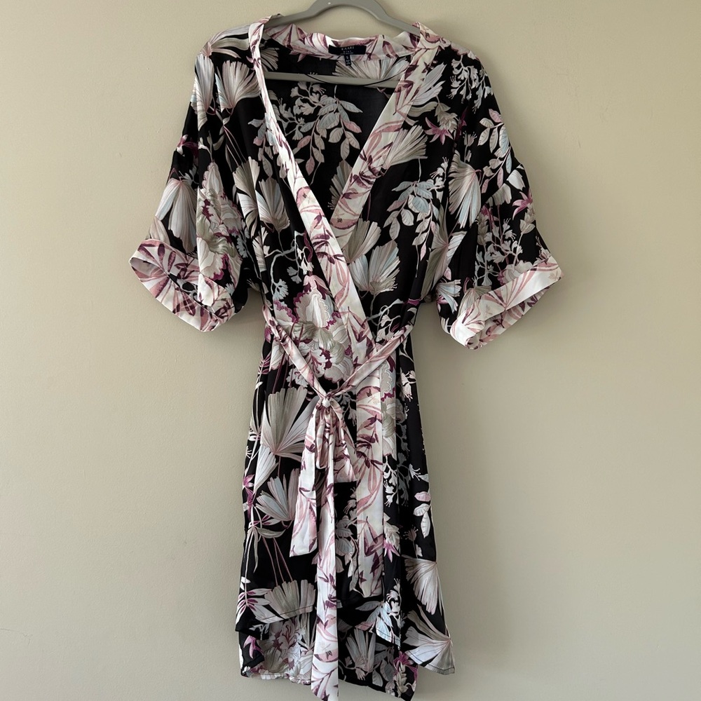 KAARI blue Intimates Black Orchid Kimono Robe Small Dark Romantic Floral
